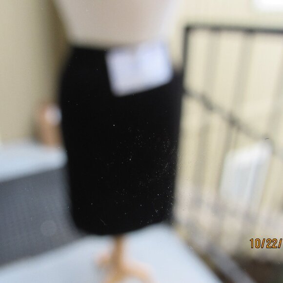 #524  NEW WOMEN'S BLACK KNIT BUSINESS SKIRT BY MISOOK (SIZE 14) - Picture 3 of 3